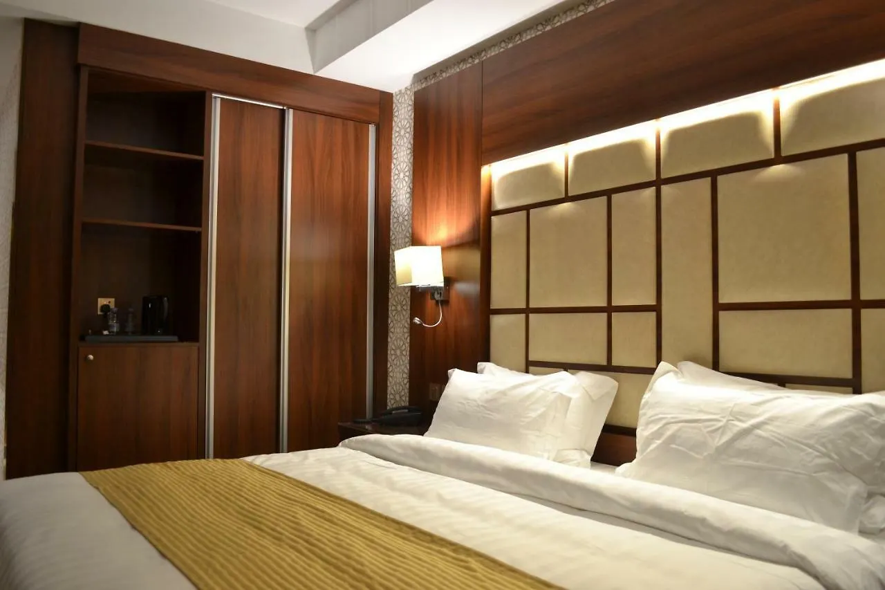 Taleen Al Hamra'A Hotel Τζέντα